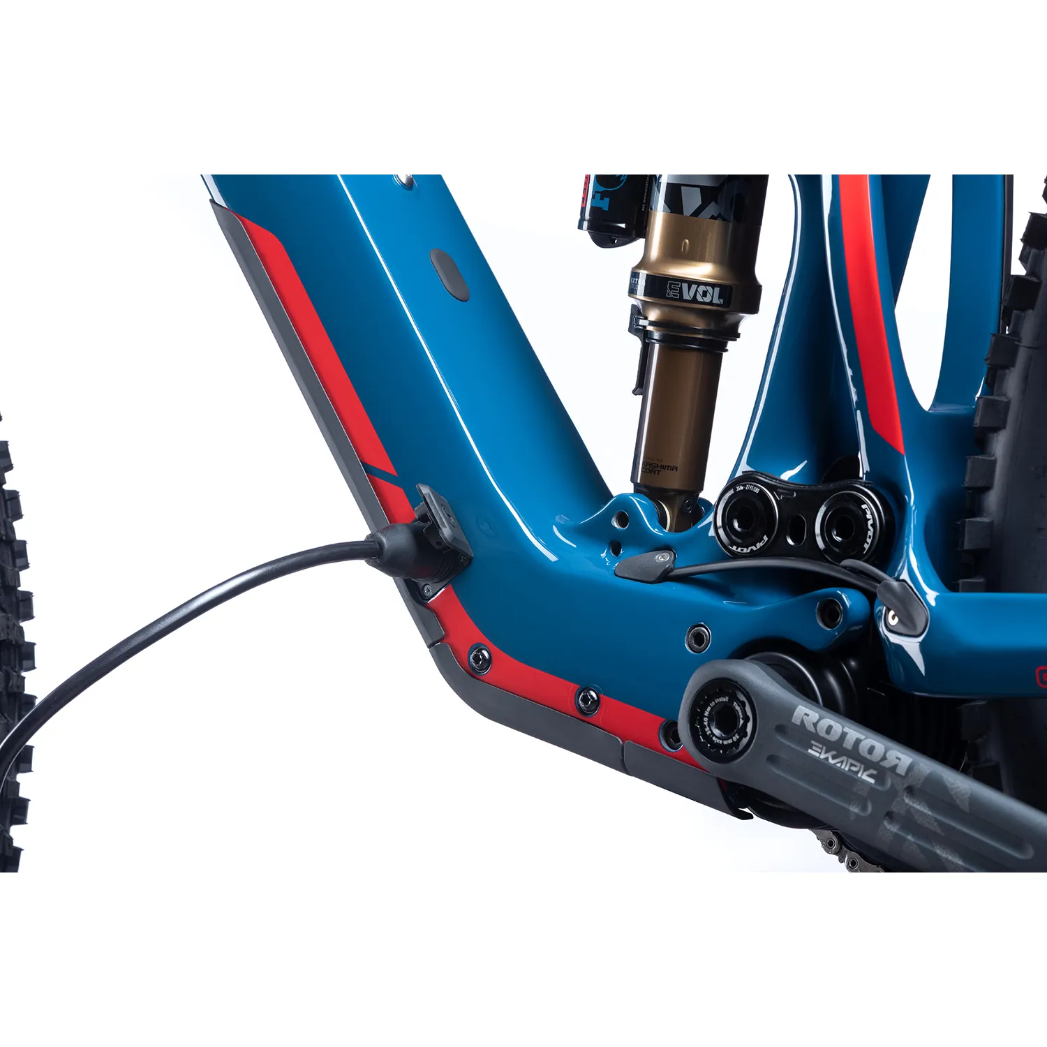2023 Pivot Shuttle SL Team XTR with Reynolds Carbon Wheels