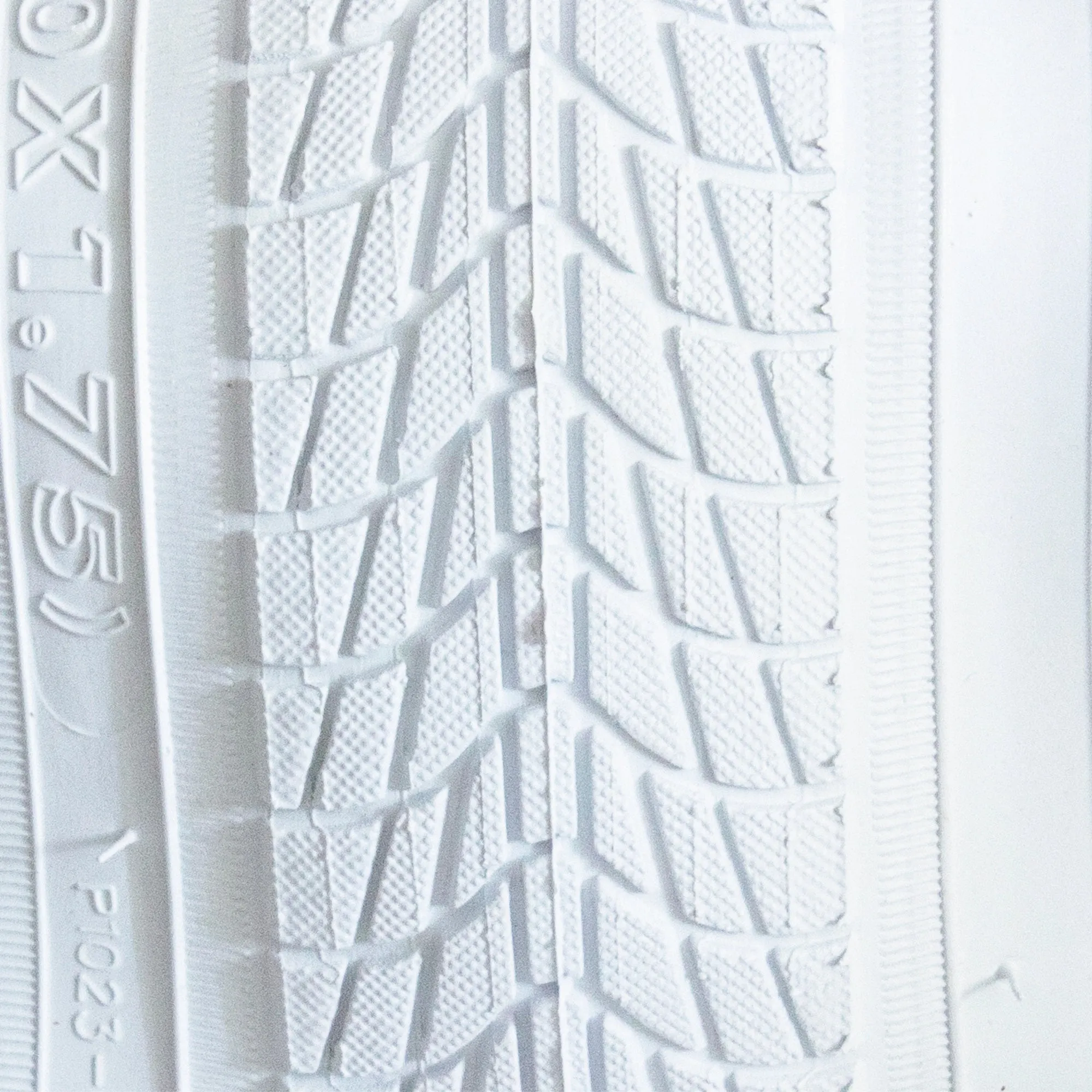 E304 20" Tire & Tube Repair Kit - White