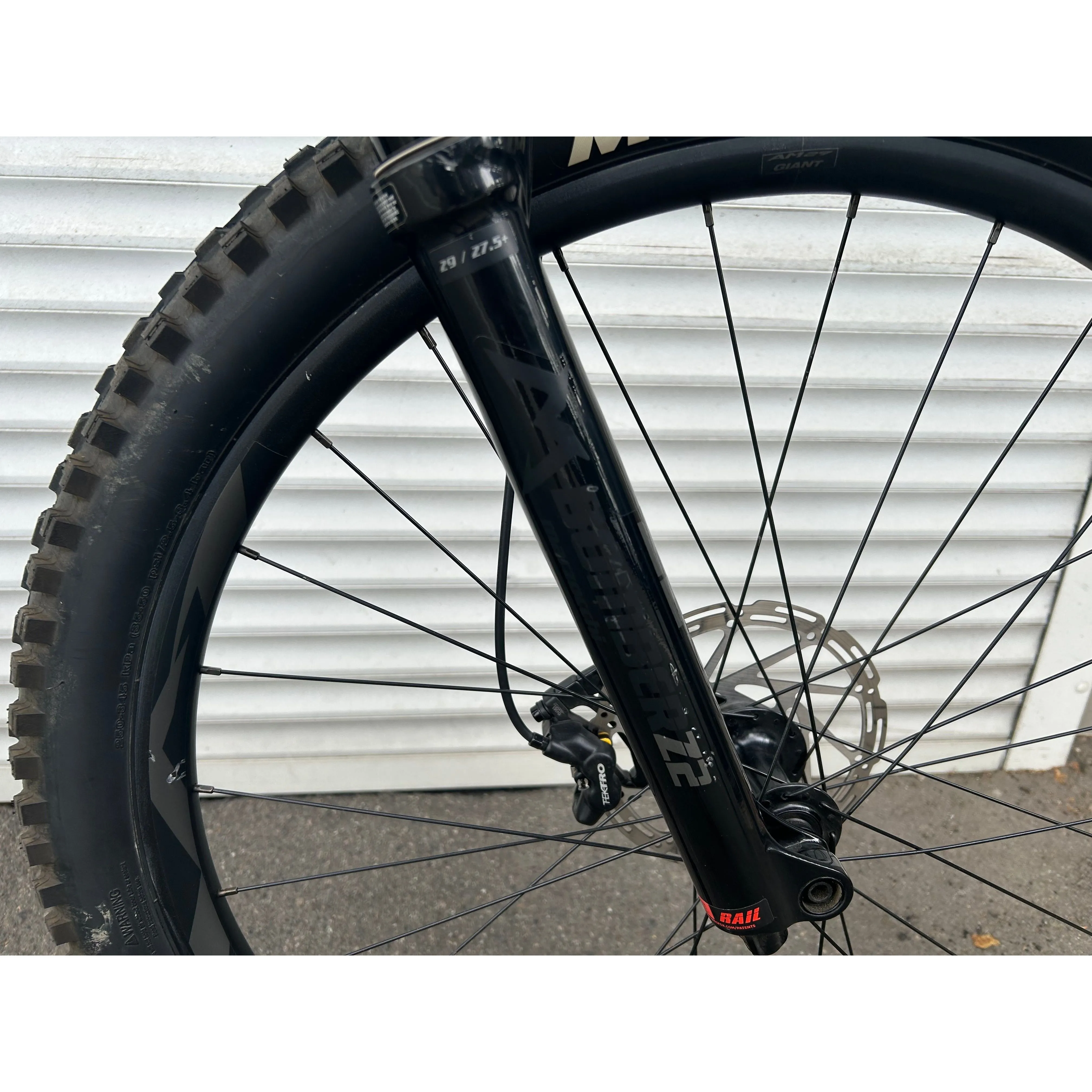 Giant Trance 29 2 - DEMO