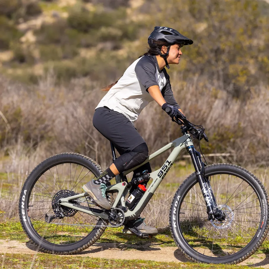 Open Box Intense 951 Series Trail Carbon Bike (UDH)