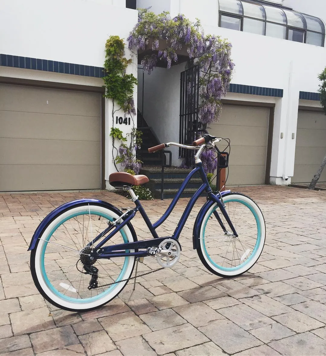 sixthreezero EVRYjourney Women's 24" 3 Speed Step-Through Touring Hybrid Bicycle