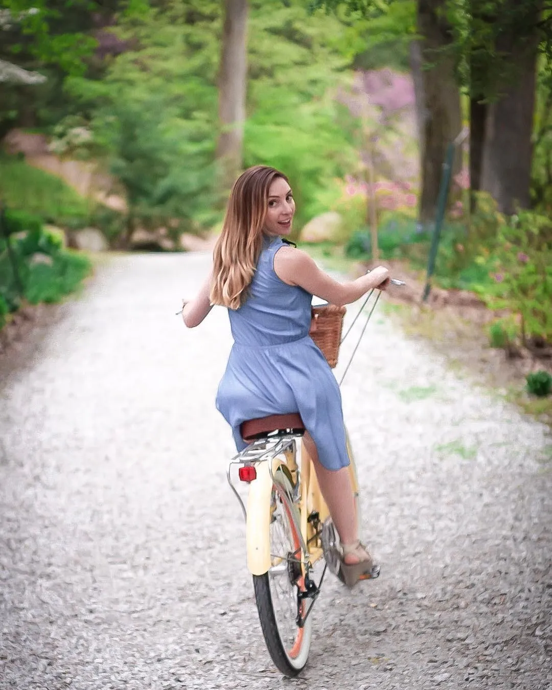 sixthreezero EVRYjourney Women's 24" 3 Speed Step-Through Touring Hybrid Bicycle