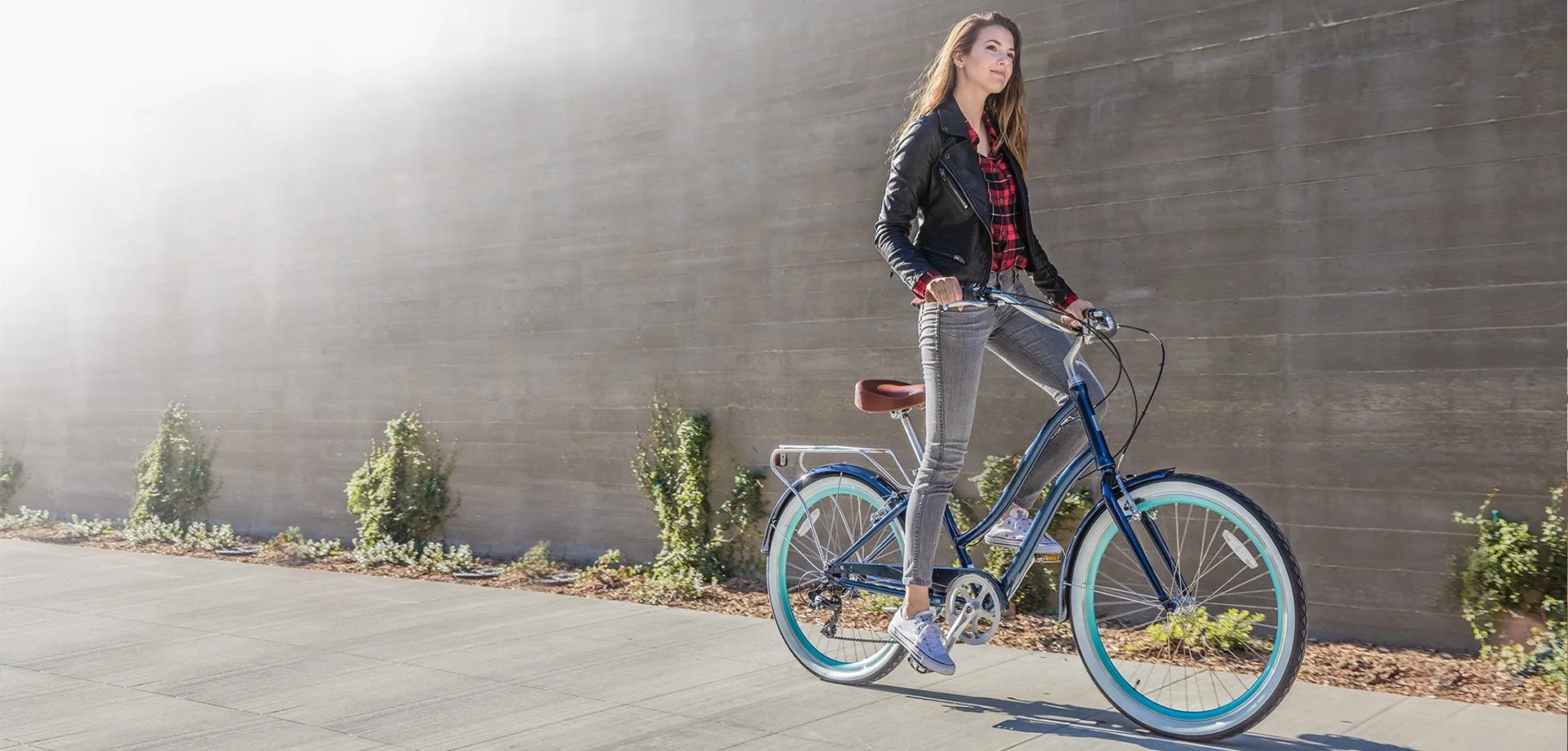 sixthreezero EVRYjourney Women's 24" 3 Speed Step-Through Touring Hybrid Bicycle