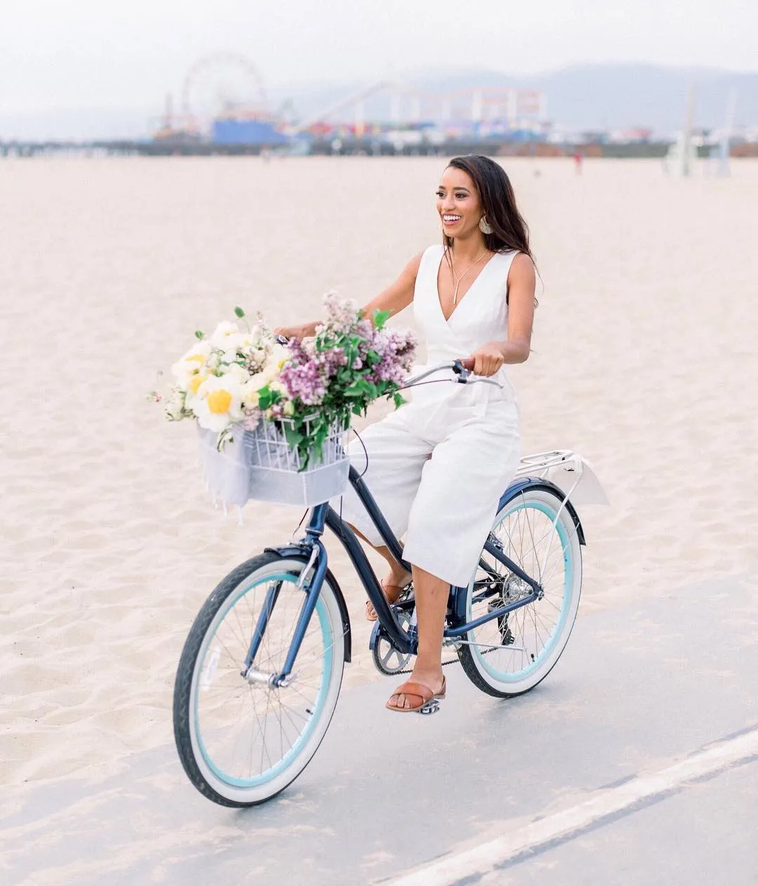 sixthreezero EVRYjourney Women's 24" 3 Speed Step-Through Touring Hybrid Bicycle