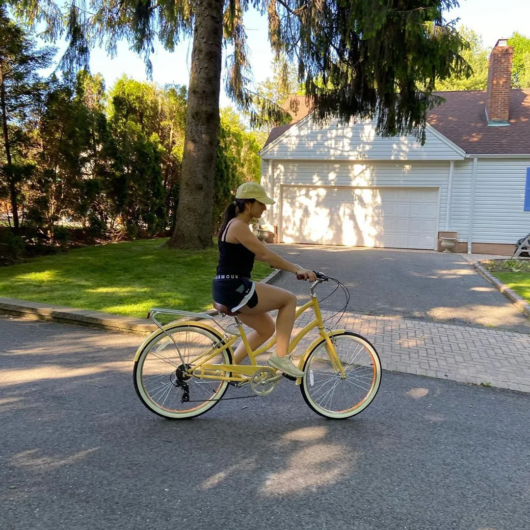 sixthreezero EVRYjourney Women's 26" 500W 7 Speed Electric Hybrid Bicycle